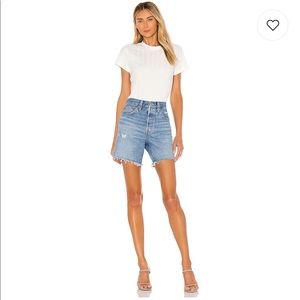 Levi’s 501 Mid-Thigh Short in Luxor Street